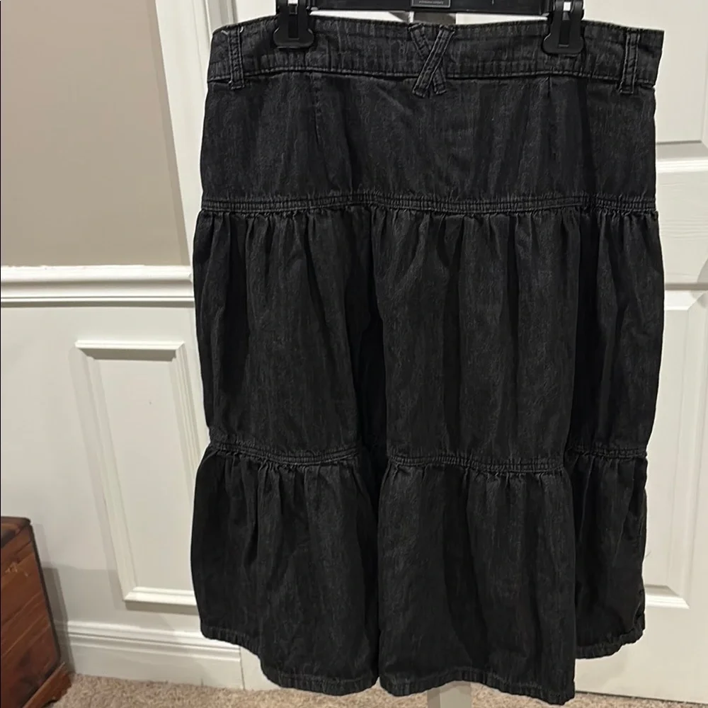Black Denim Tiered Button-Front Women's Skirt - Picture 2 of 5